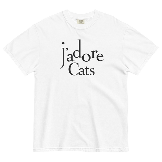 White t-shirt with 'jádore Cats' text on a white background