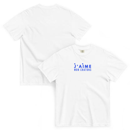 White t-shirt with blue text 'j'aime mon chatons' on a white background